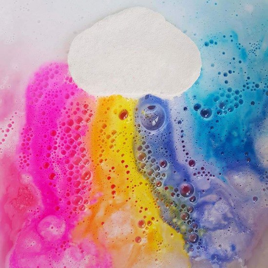 Raining Rainbows Watercolours Bath Blaster